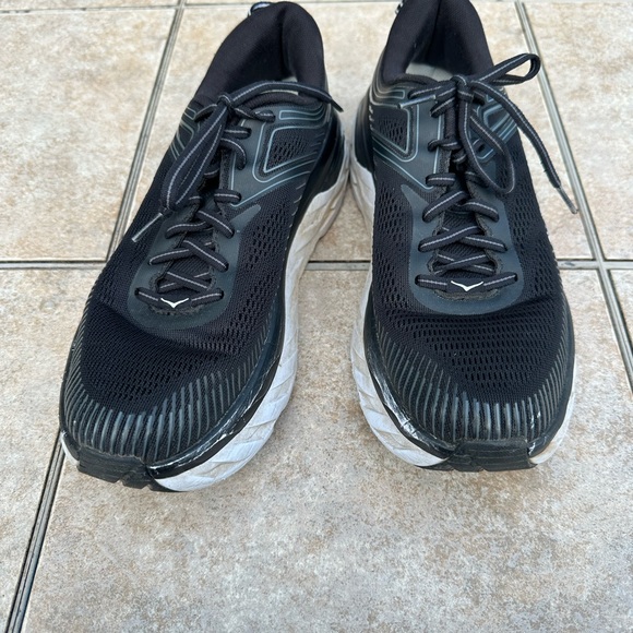 Hoka One One Bondi 7 Running Sneakers Shoes Black White Women's - Picture 2 of 11